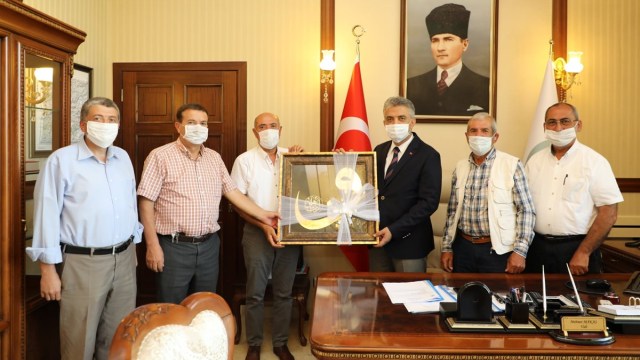 Has-Vak Yönetimi Erzincan Valisi ve Belediye Başkanlarını ziyaret etti